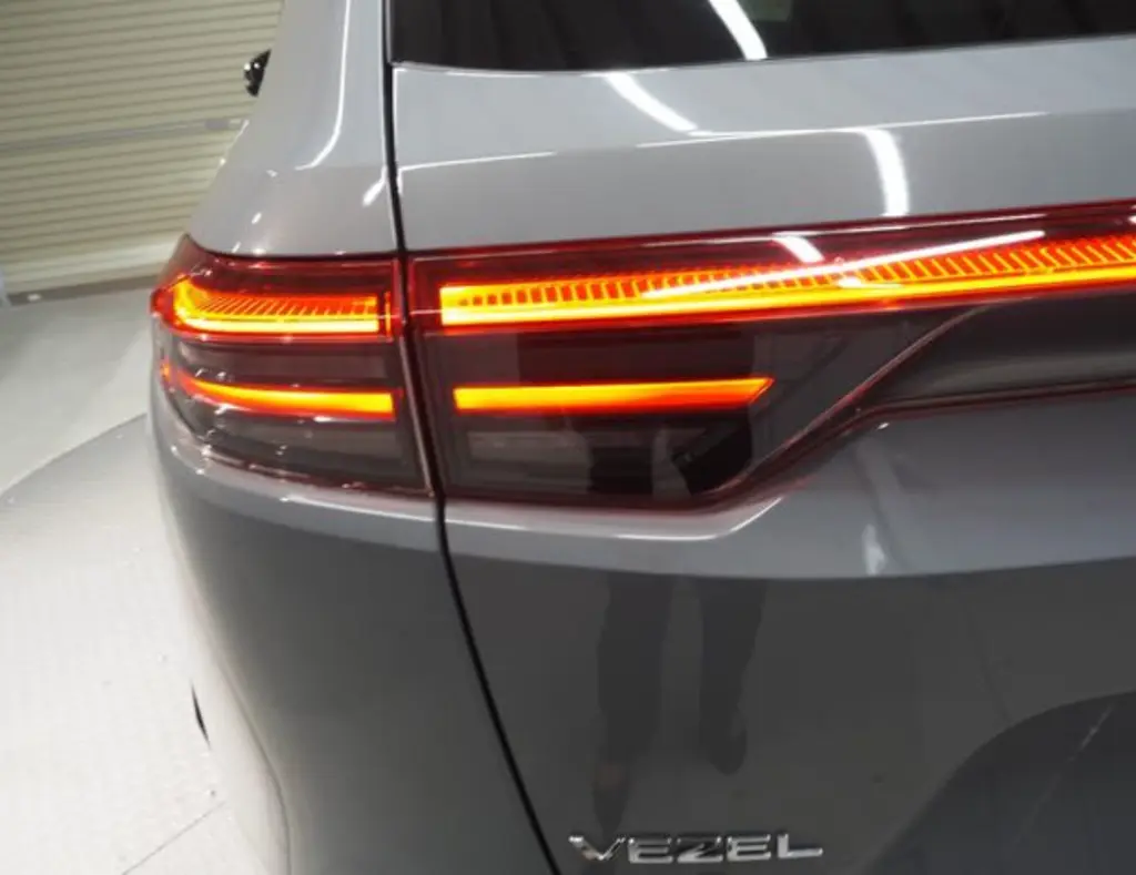 HONDA VEZEL thumbnail 7