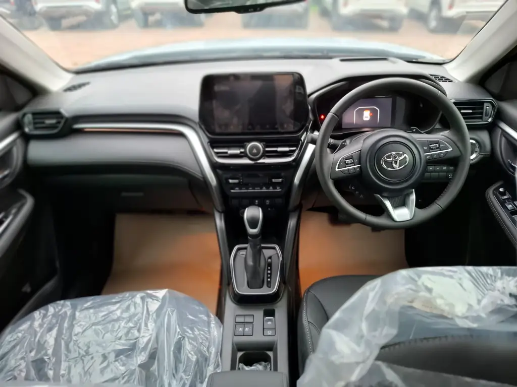 TOYOTA HYRYDER thumbnail 4