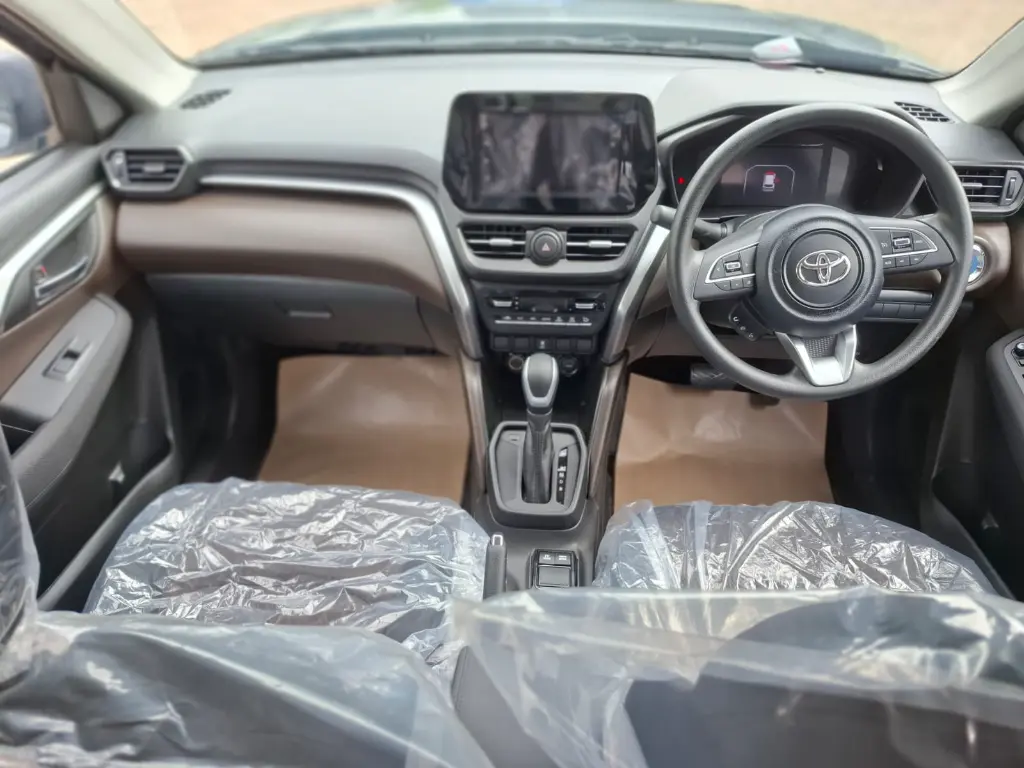 TOYOTA HYRYDER thumbnail 4