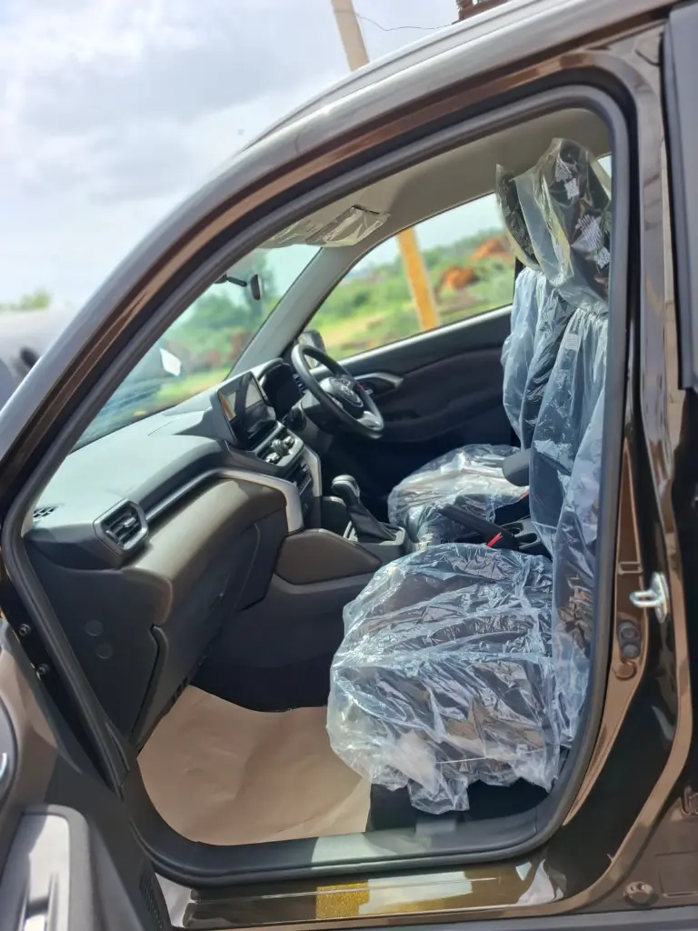TOYOTA HYRYDER thumbnail 3
