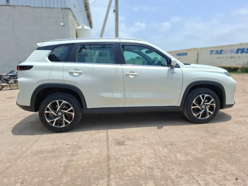 TOYOTA HYRYDER thumbnail 3