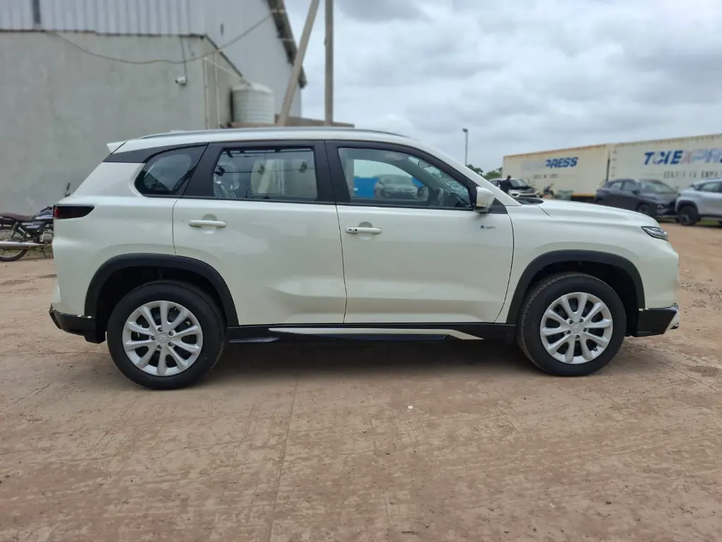 TOYOTA HYRYDER thumbnail 3