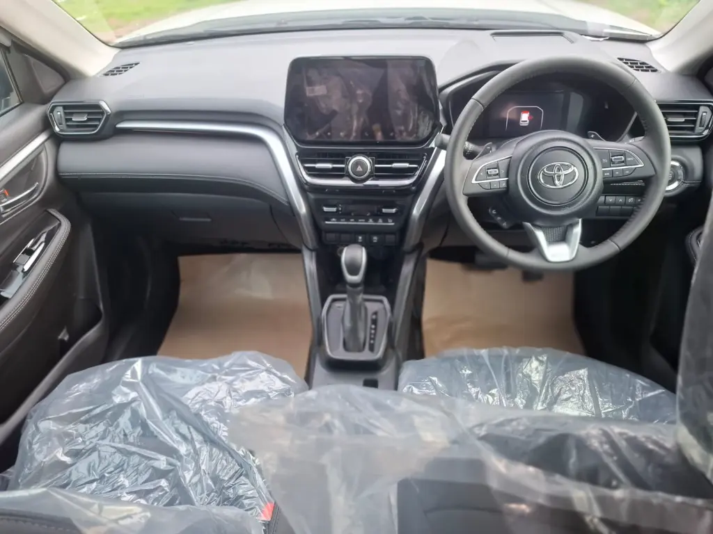 TOYOTA HYRYDER thumbnail 4