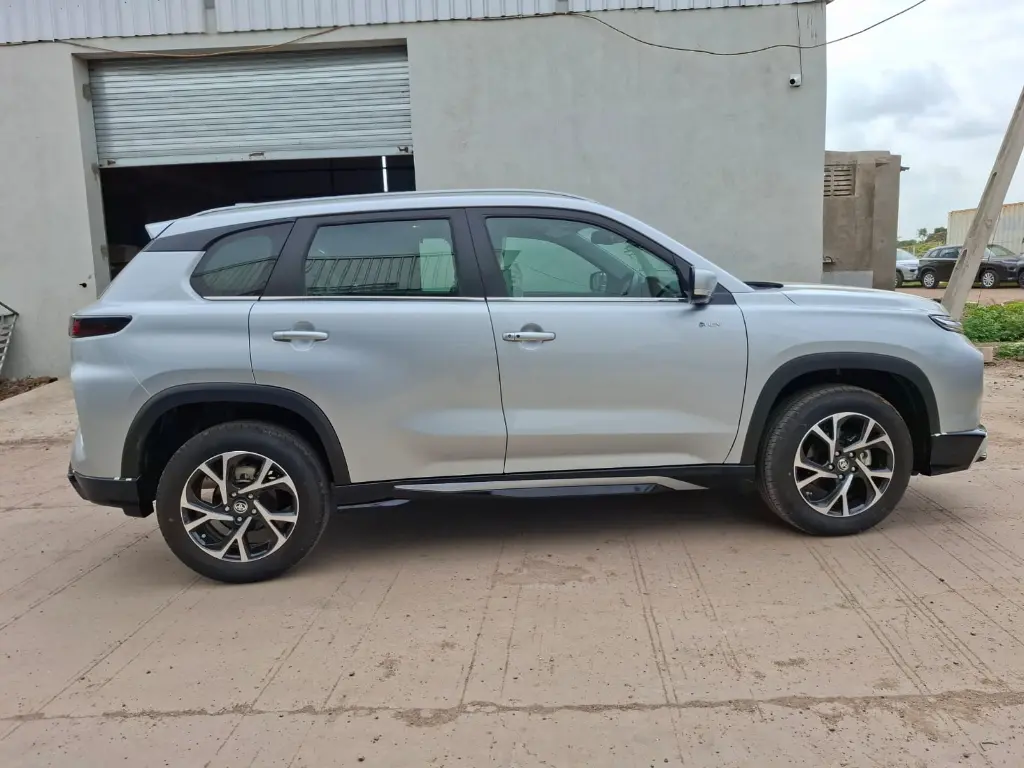 TOYOTA HYRYDER thumbnail 4