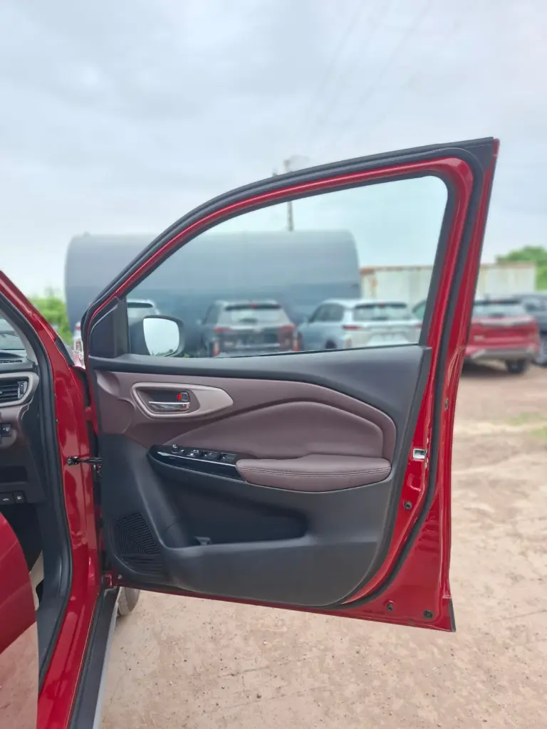 TOYOTA TAISOR thumbnail 8