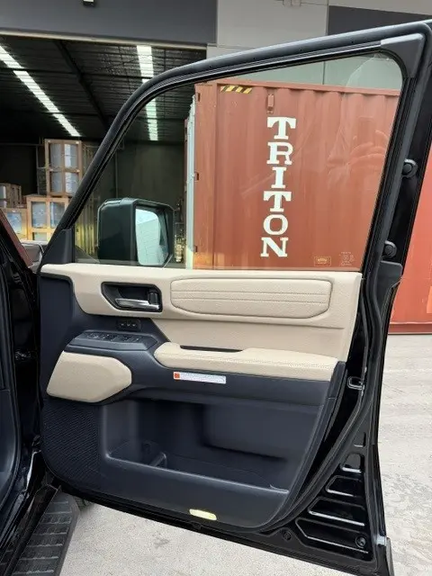 TOYOTA LAND CRUISER PRADO KAKADU thumbnail 10