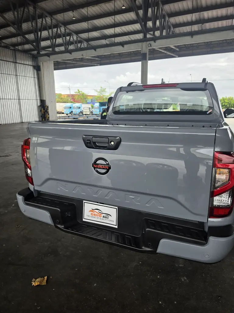 NISSAN NAVARA thumbnail 3