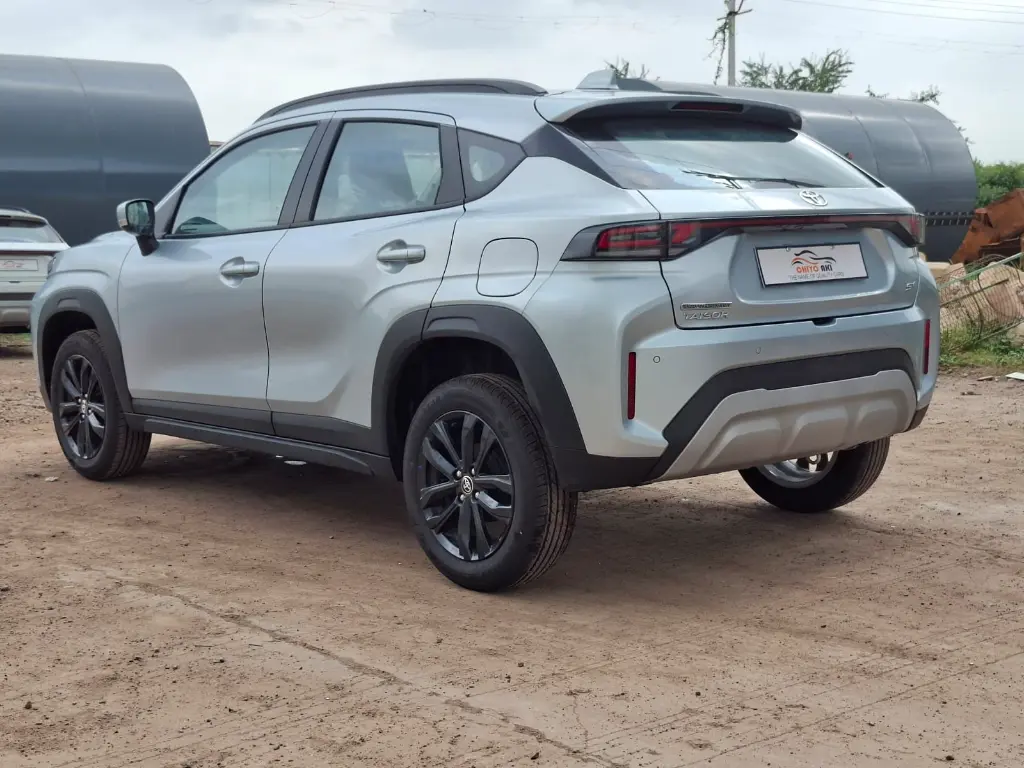 TOYOTA TAISOR thumbnail 3