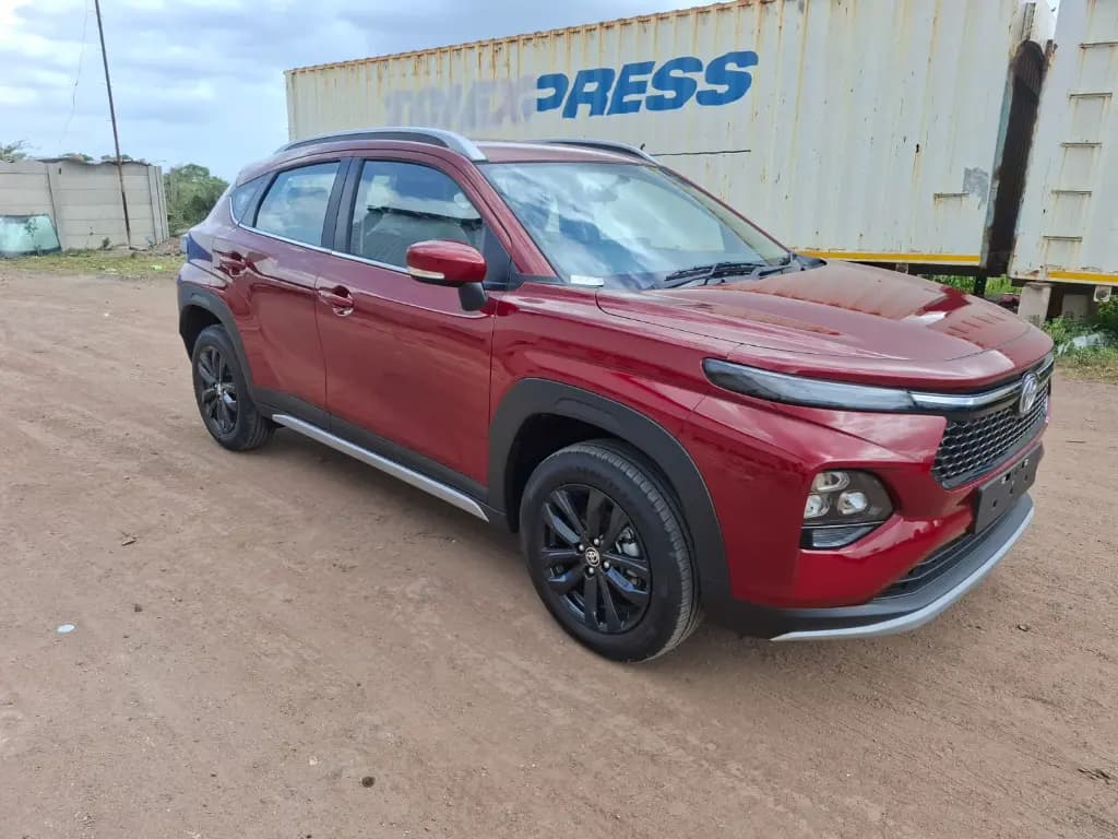 TOYOTA TAISOR thumbnail 2
