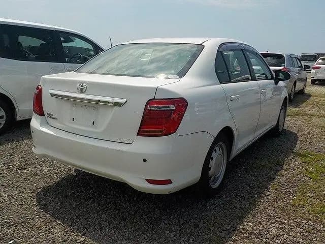 TOYOTA COROLLA AXIO thumbnail 3