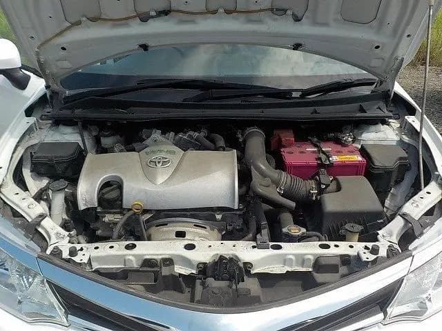 TOYOTA COROLLA AXIO thumbnail 4