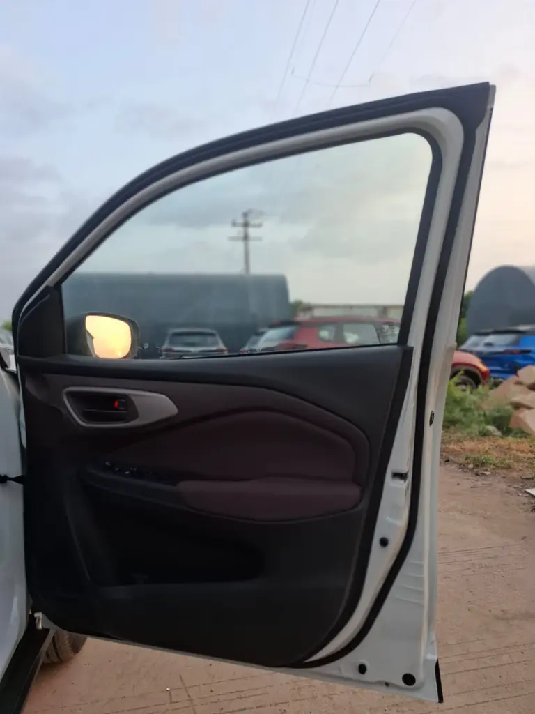 TOYOTA TAISOR thumbnail 8