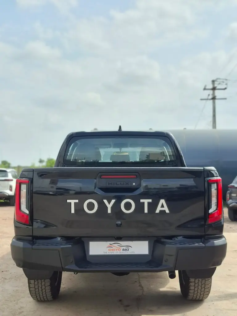 TOYOTA HILUX TRAVO thumbnail 11