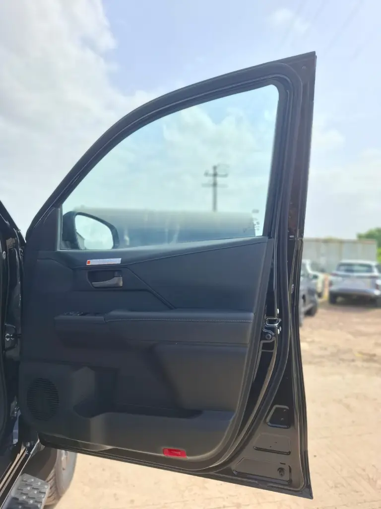 TOYOTA HILUX TRAVO thumbnail 12
