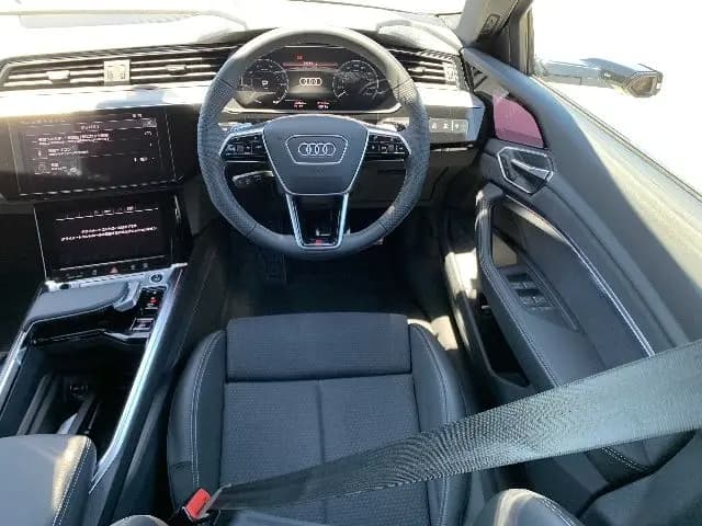 AUDI Q8 SPORTBACK E-TRON thumbnail 5