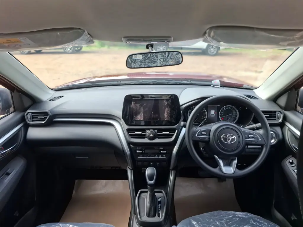 TOYOTA HYRYDER thumbnail 2