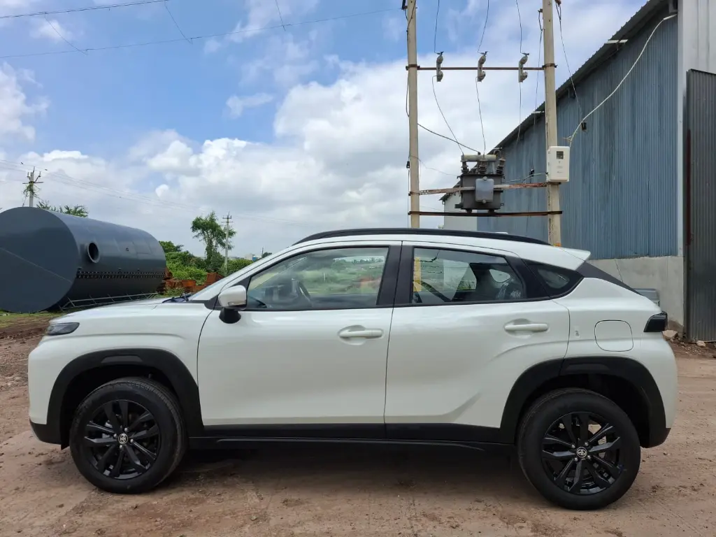 TOYOTA TAISOR thumbnail 2