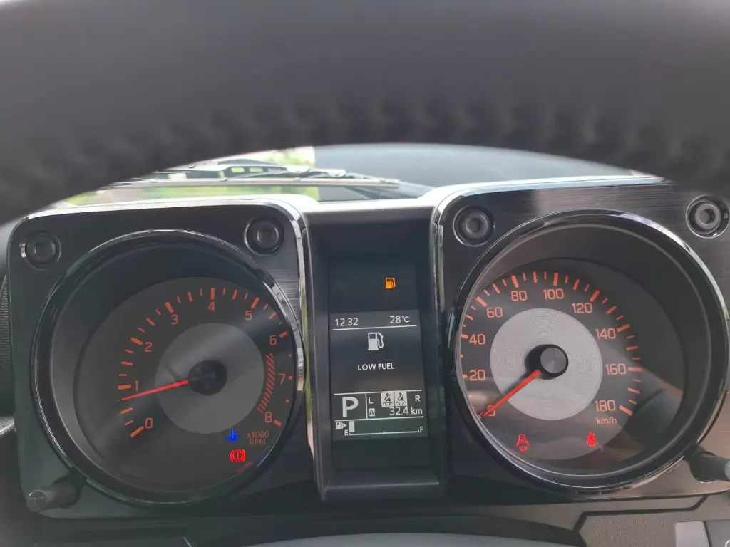 SUZUKI JIMNY thumbnail 6