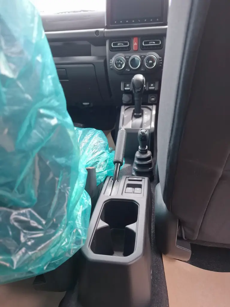 SUZUKI JIMNY thumbnail 8