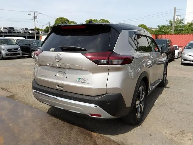 NISSAN X-TRAIL thumbnail 5