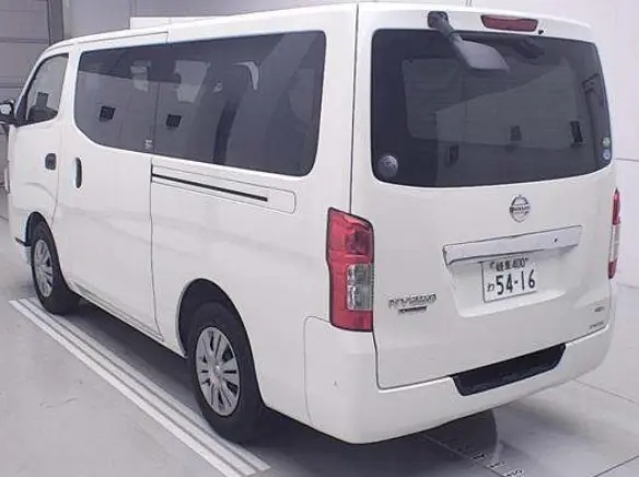 NISSAN CARAVAN thumbnail 4