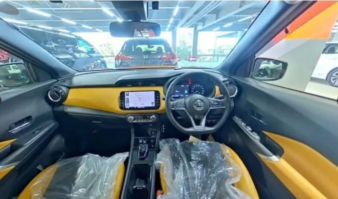 NISSAN KICKS thumbnail 3