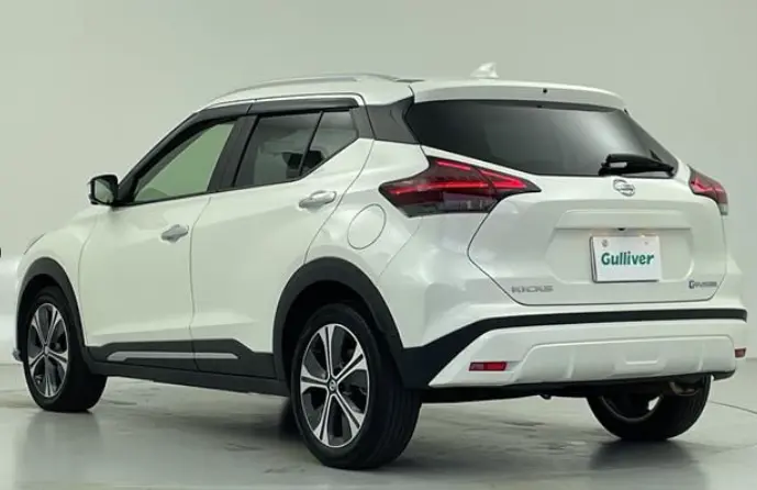 NISSAN KICKS thumbnail 3