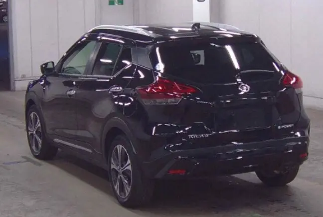 NISSAN KICKS thumbnail 4
