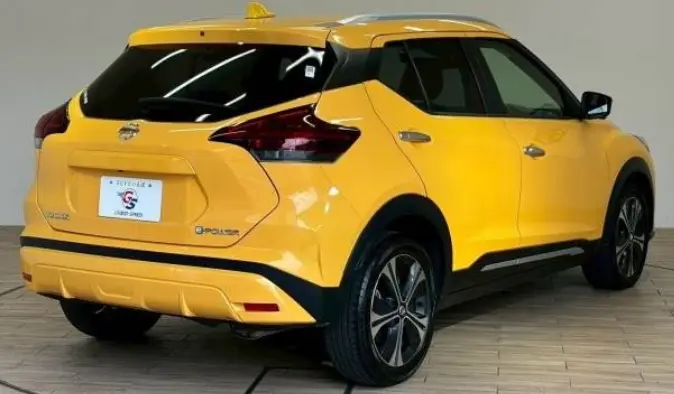 NISSAN KICKS thumbnail 4