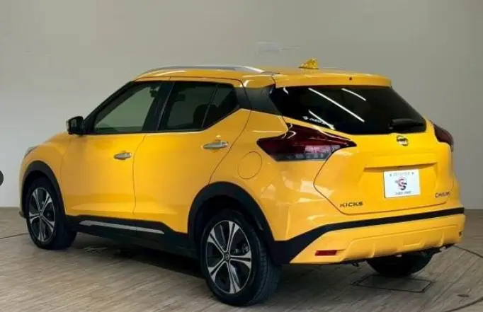 NISSAN KICKS thumbnail 5