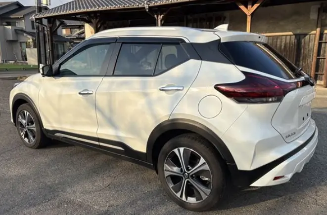 NISSAN KICKS thumbnail 4