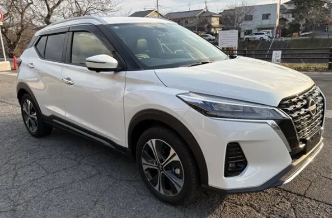 NISSAN KICKS thumbnail 6