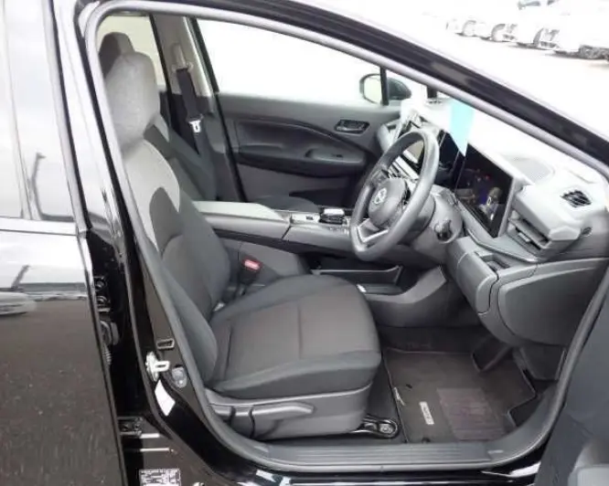 NISSAN NOTE thumbnail 3