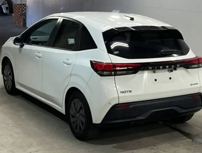 NISSAN NOTE thumbnail 3