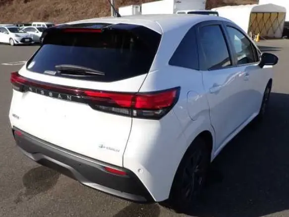 NISSAN NOTE thumbnail 4