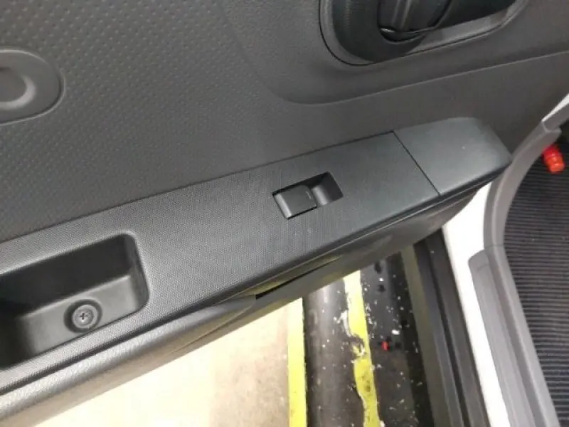 NISSAN AD VAN thumbnail 3