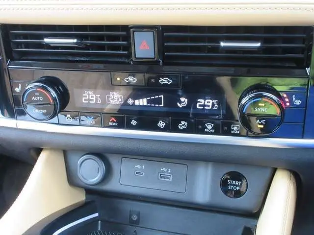 NISSAN X-TRAIL HYBRID thumbnail 4