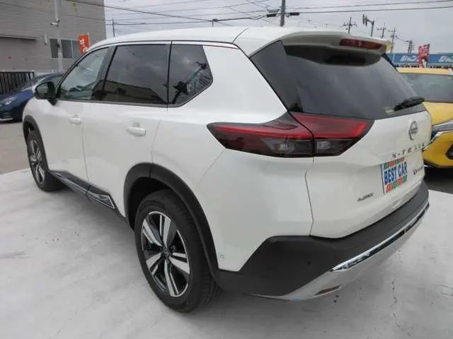 NISSAN X-TRAIL HYBRID thumbnail 25