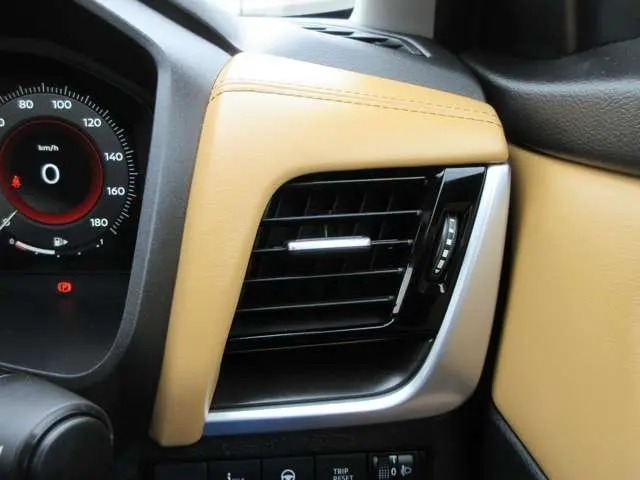 NISSAN X-TRAIL HYBRID thumbnail 28