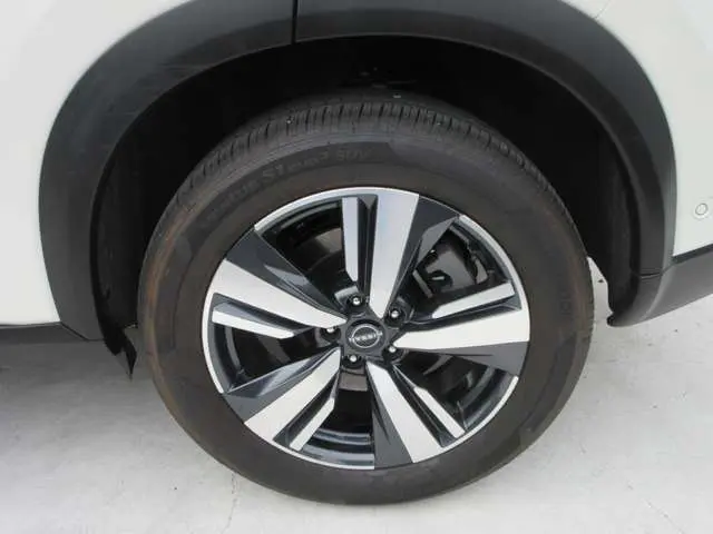 NISSAN X-TRAIL HYBRID thumbnail 31