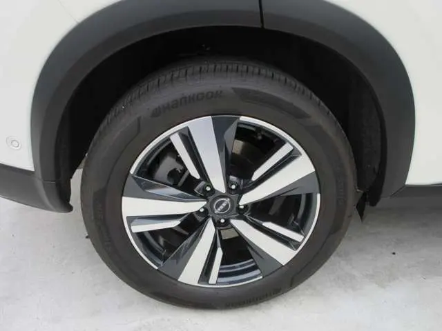 NISSAN X-TRAIL HYBRID thumbnail 33