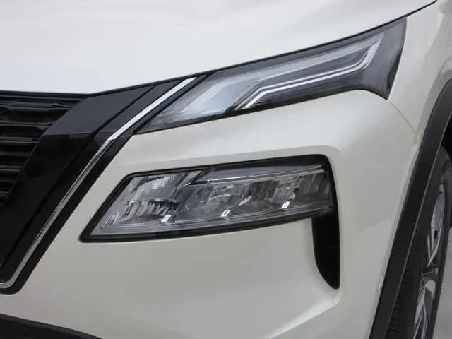 NISSAN X-TRAIL HYBRID thumbnail 35