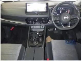 NISSAN X-TRAIL HYBRID thumbnail 2