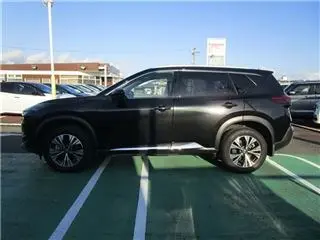 NISSAN X-TRAIL HYBRID thumbnail 8