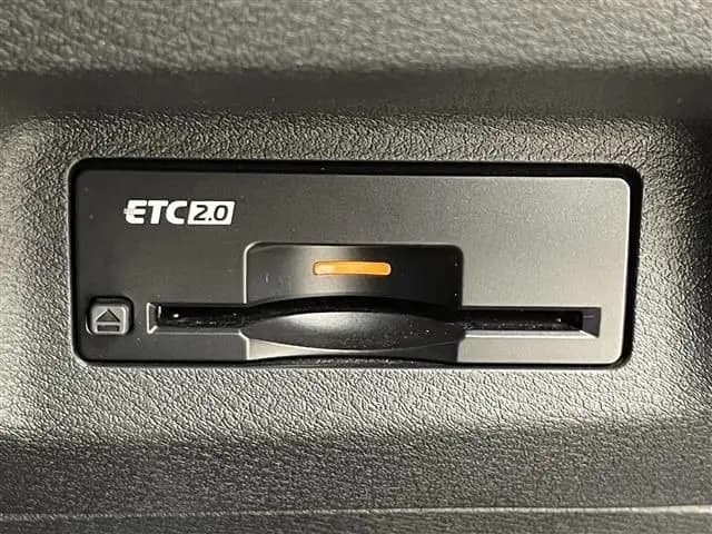 NISSAN X-TRAIL HYBRID thumbnail 3