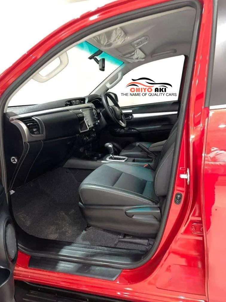 TOYOTA HILUX thumbnail 7