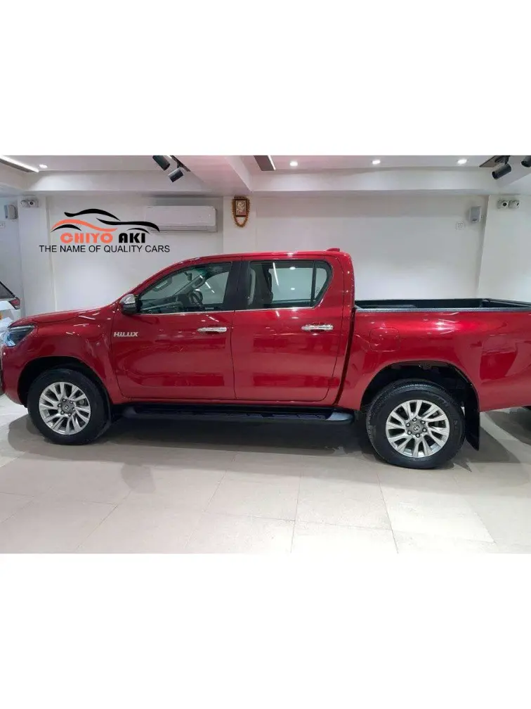 TOYOTA HILUX thumbnail 3