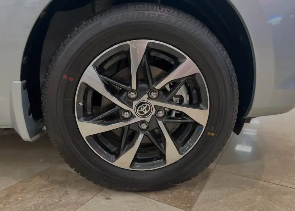 TOYOTA RUMION thumbnail 4