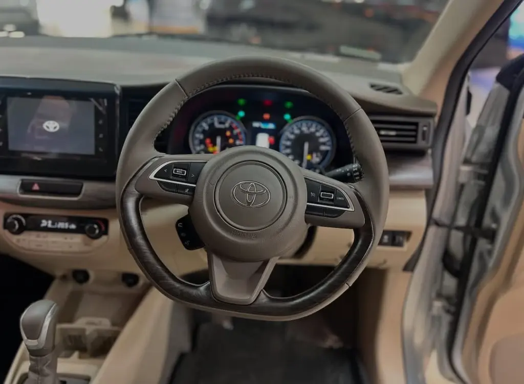 TOYOTA RUMION thumbnail 5