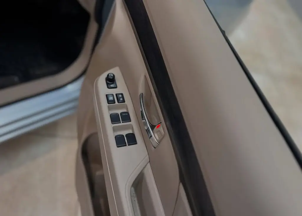 TOYOTA RUMION thumbnail 13